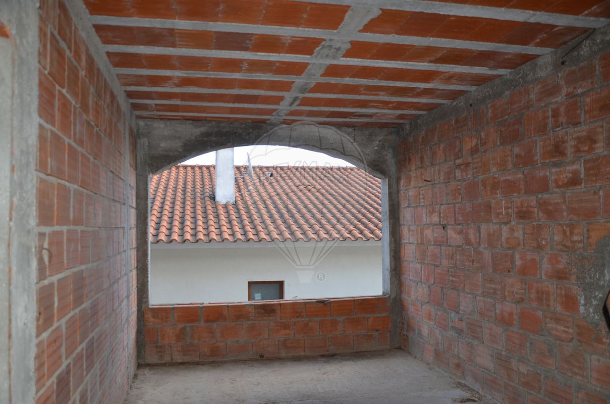 Moradia T5 para venda