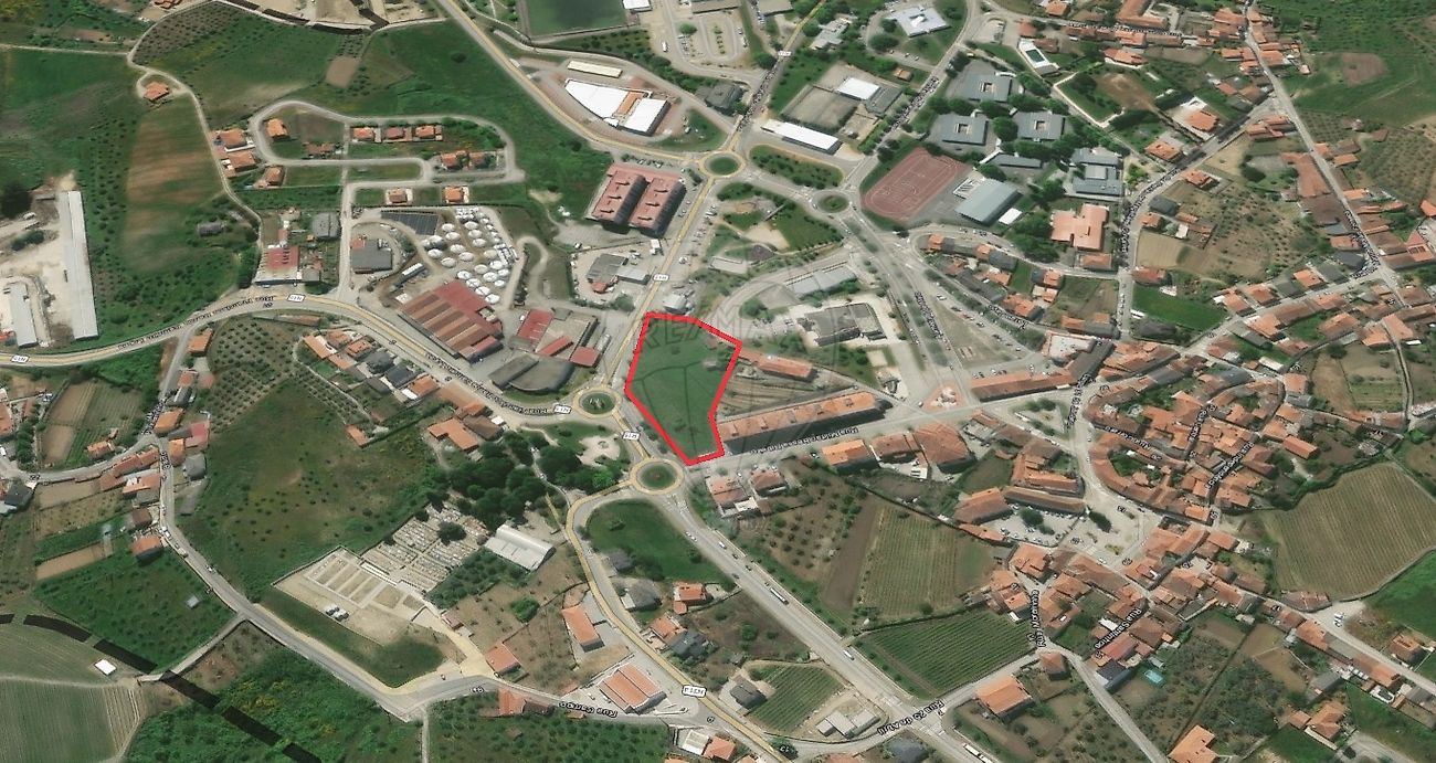 Land for sale in Murça, Portugal — €380,000