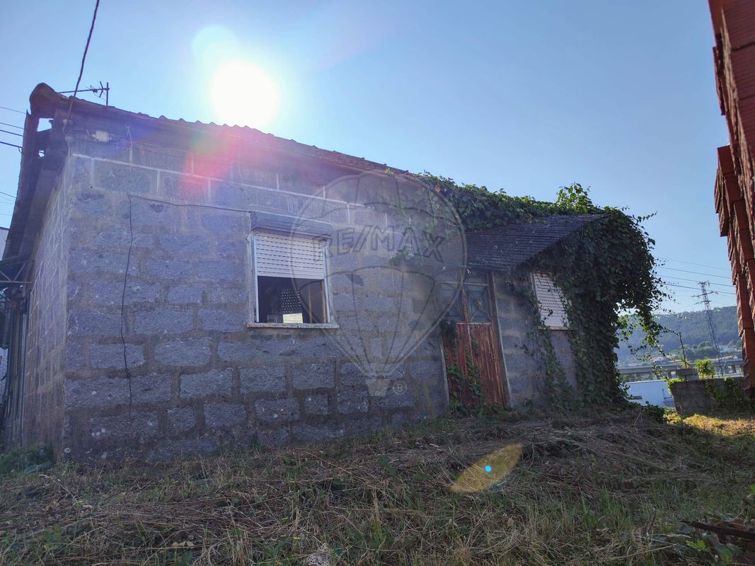 Moradia T2 para venda