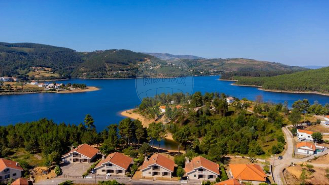 Terreno - Venda Nova e Pondras, Montalegre, Vila Real