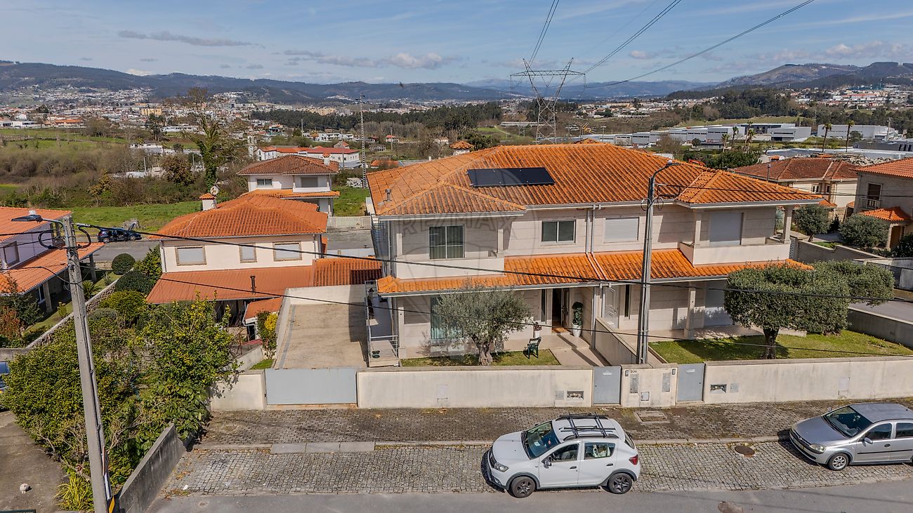 Moradia - Sande Vila Nova e Sande São Clemente, Guimarães, Braga