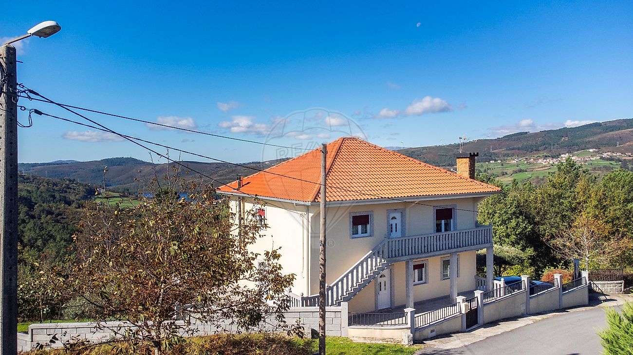 Moradia - Venda Nova e Pondras, Montalegre, Vila Real