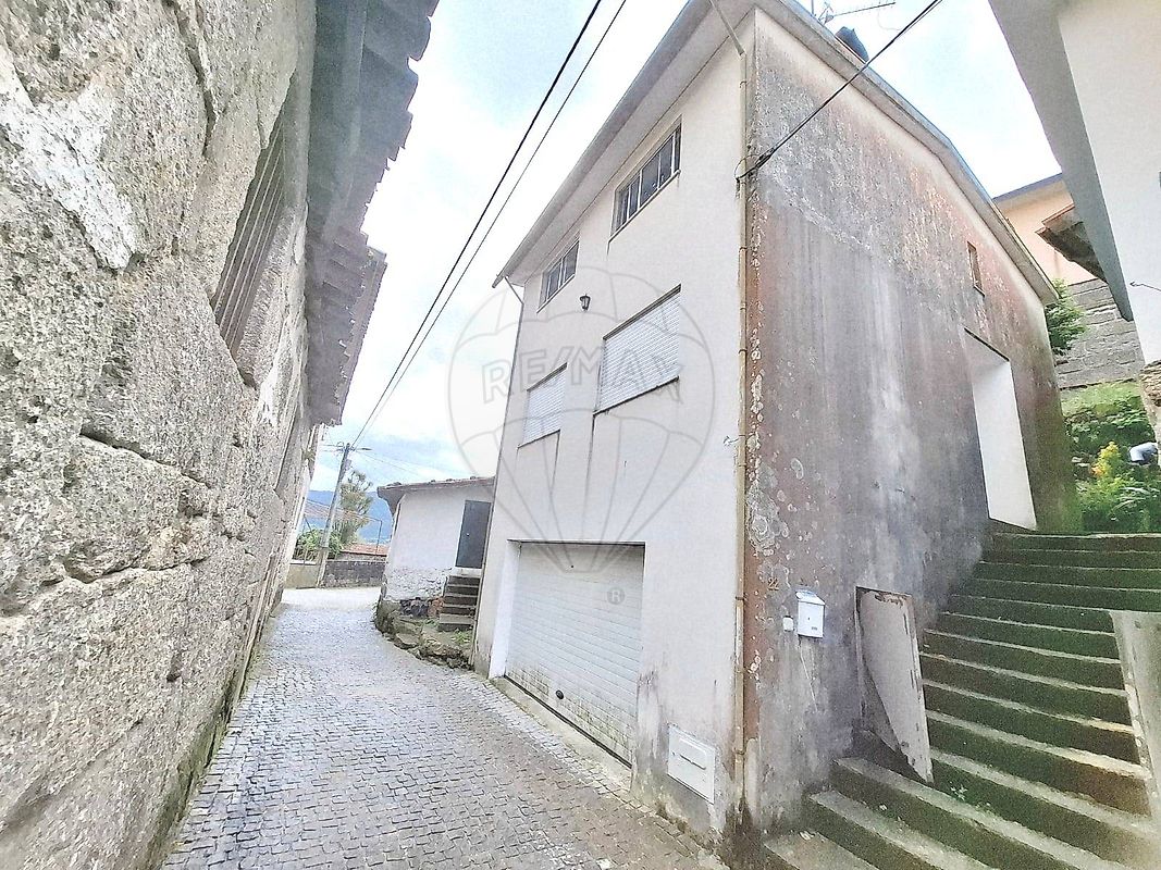 Apartamento T3 à venda em Amares