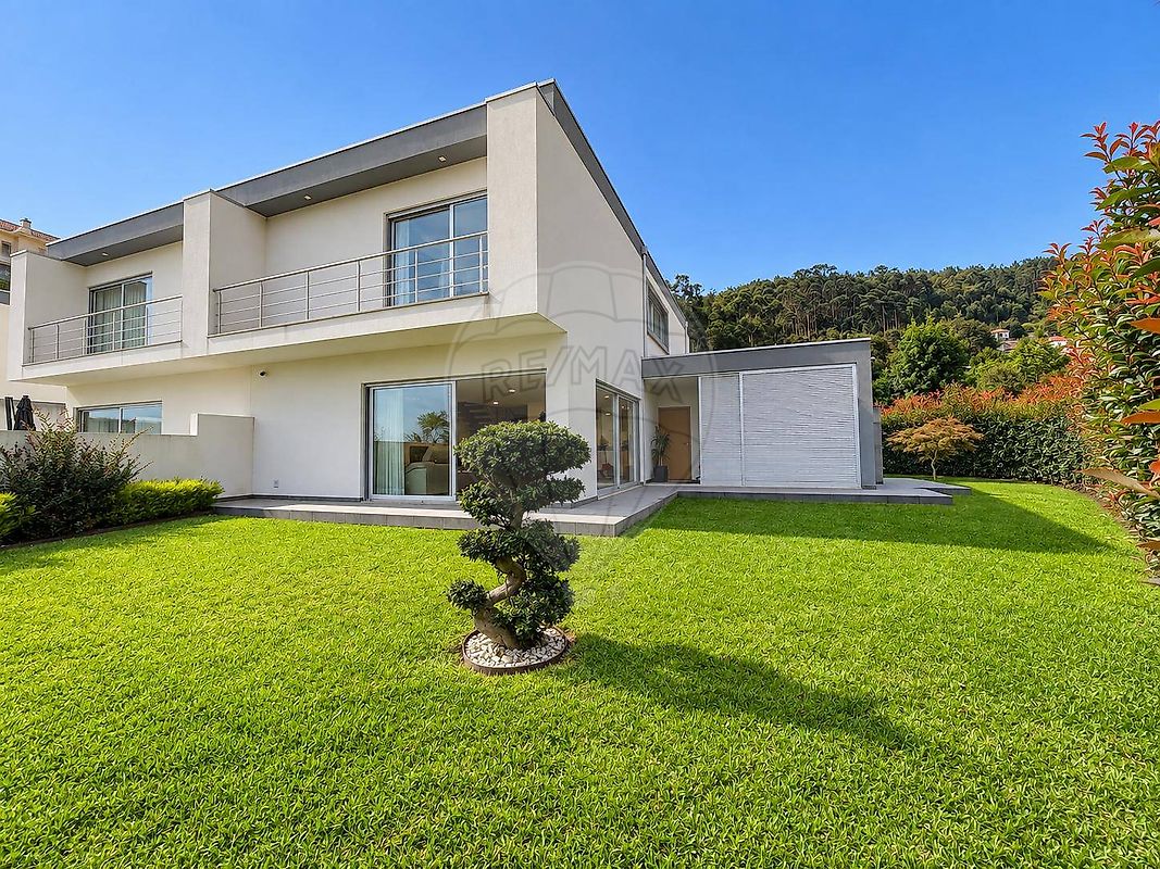 Moradia T3 em Escudeiros e Penso (Santo Estêvão e São Vicente), €489.900