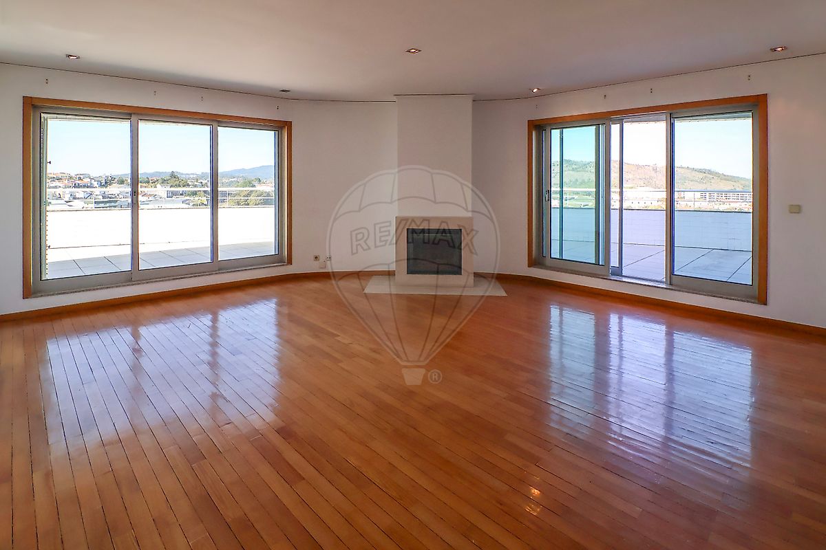 Apartamento T3 à venda em Braga