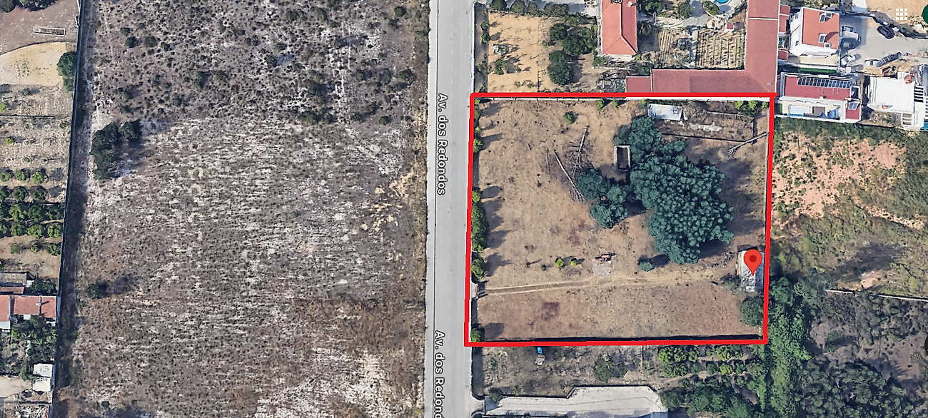 Land for sale in Seixal, Portugal — €479,000