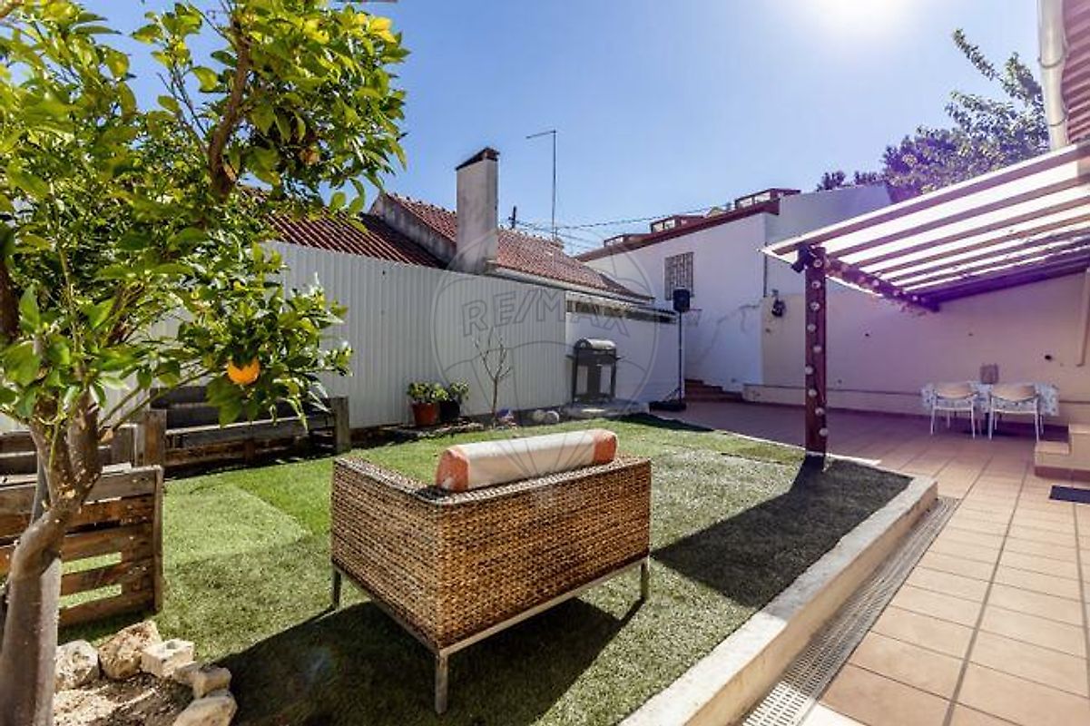 Moradia T2 à venda em Loures