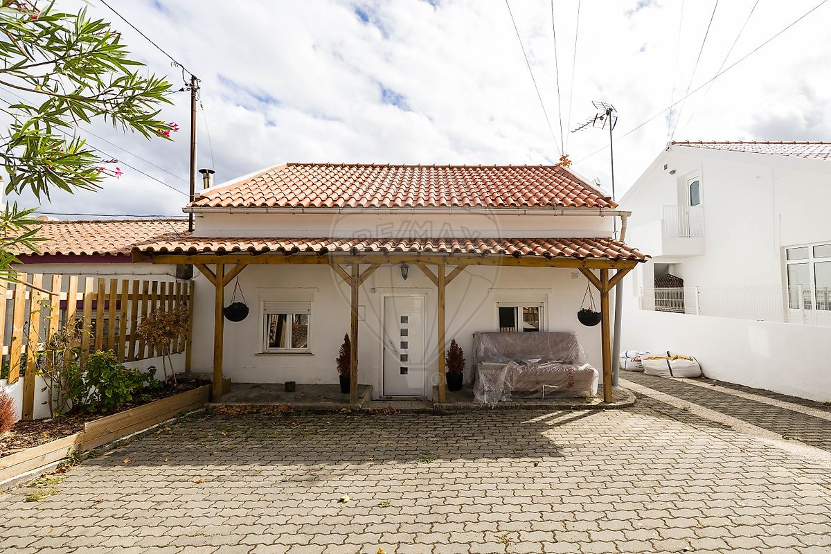 Moradia T3 - Amoreira, Óbidos, Leiria