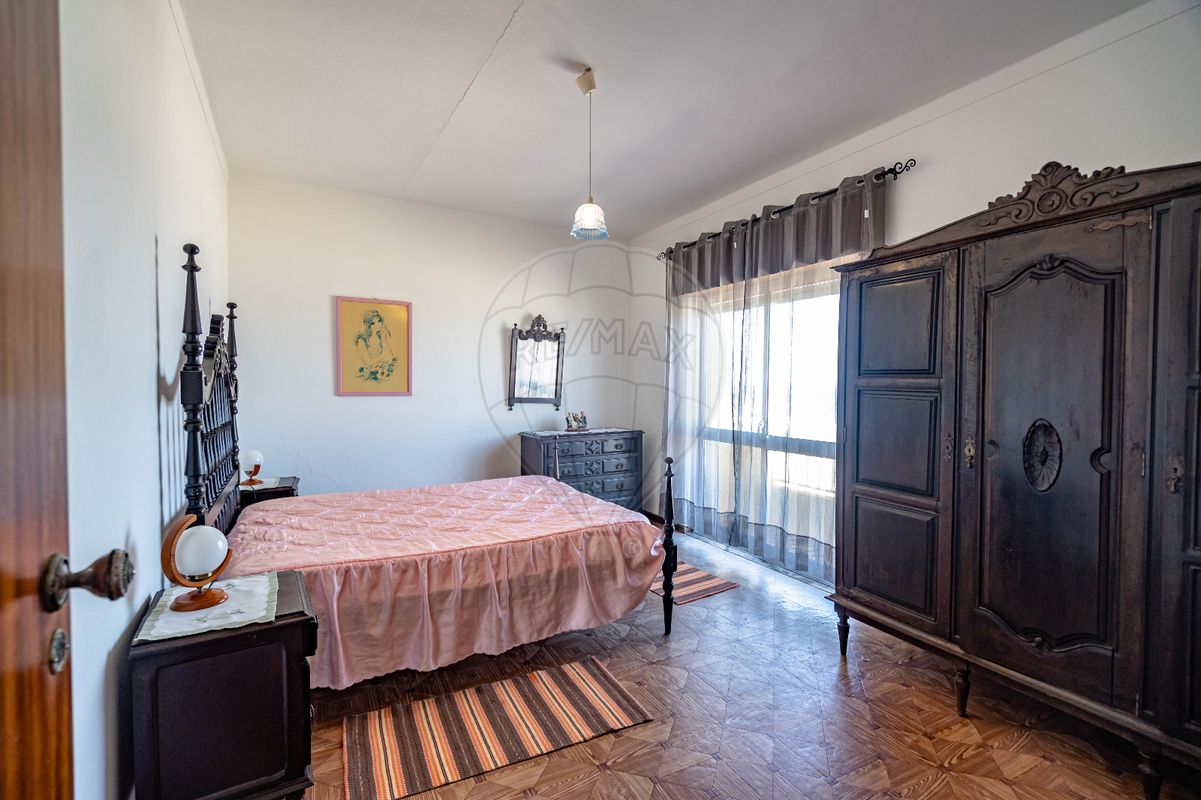 listing 124411070-53 picture-0
