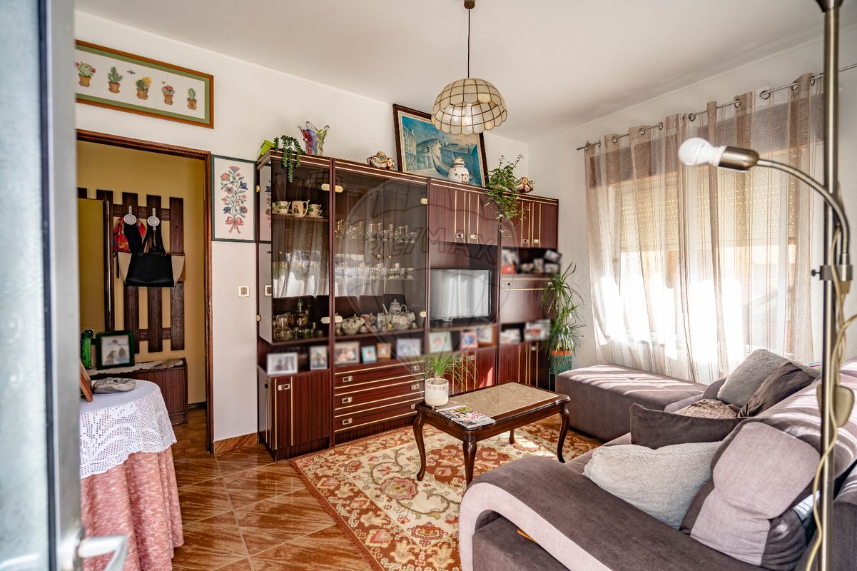 listing 124411070-53 picture-0