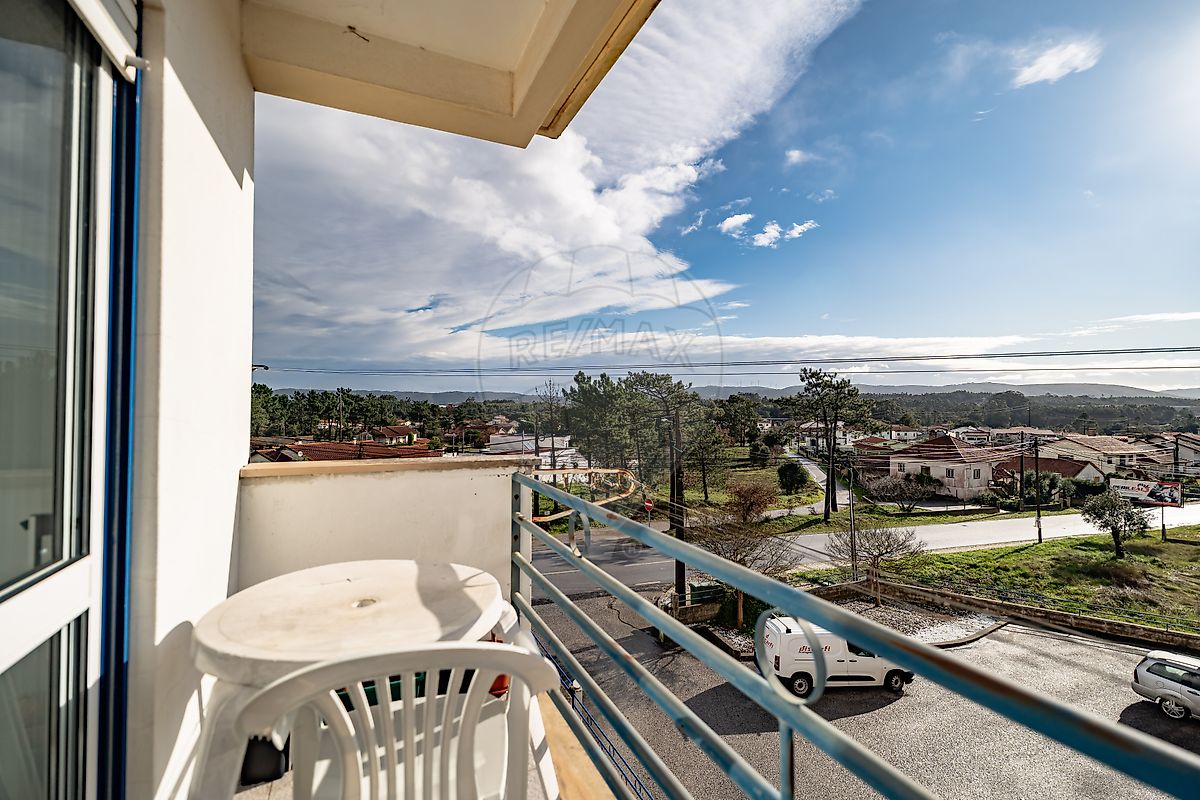 Apartamento T3 à venda em Porto de Mós