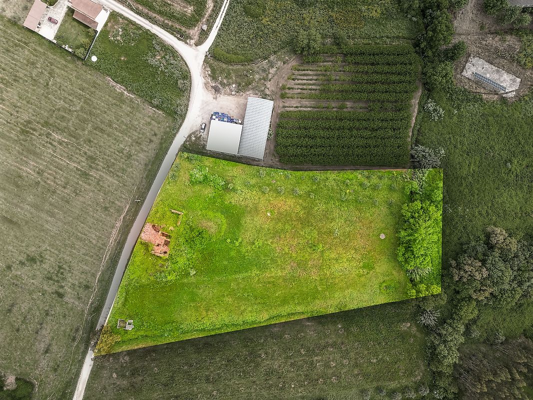 Land for sale in Ferreira do Zêzere, Portugal — €99,000