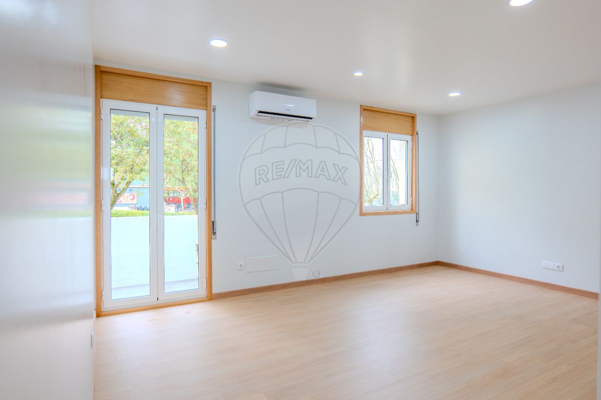 listing 124431022-262 picture-0