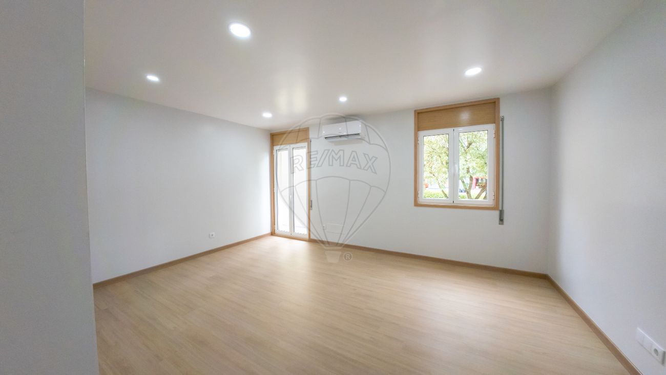 listing 124431022-262 picture-0
