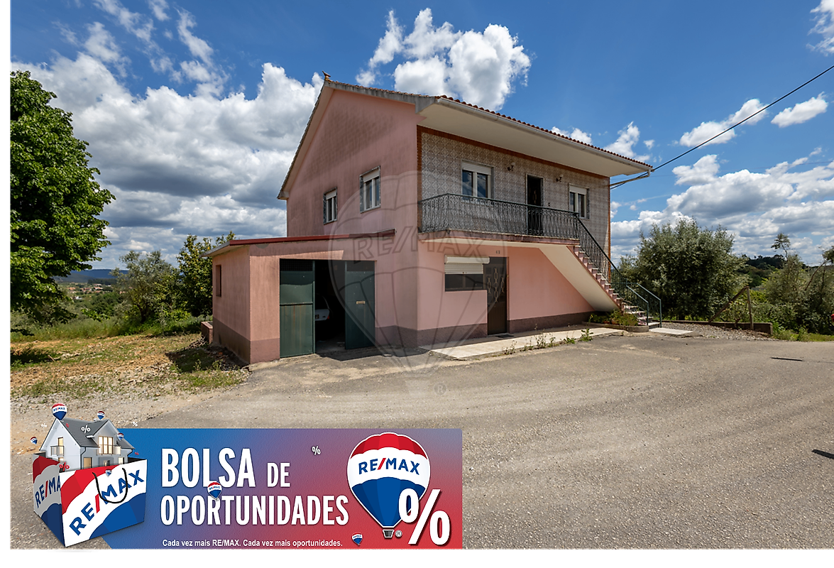 Moradia T4 para venda