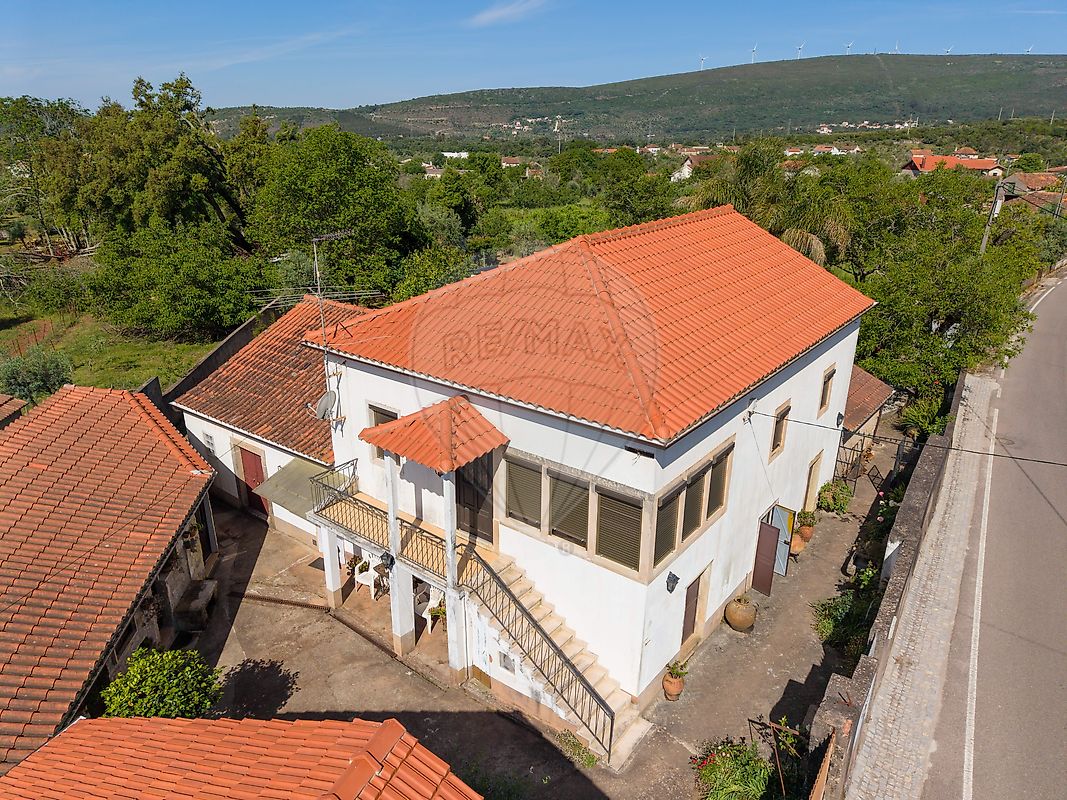 Moradia - Pussos São Pedro, Alvaiázere, Leiria