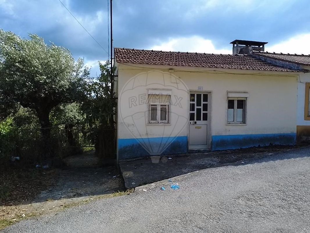 Moradia T3 à venda em Ferreira do Zêzere