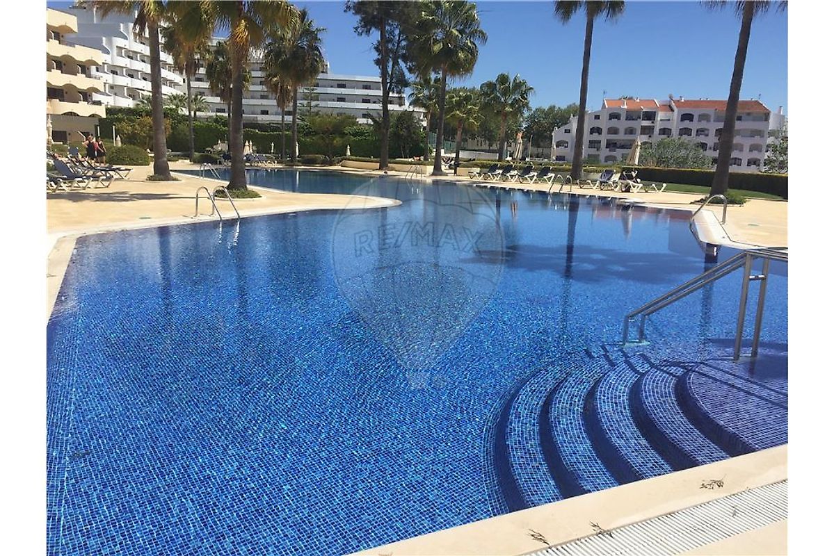 Apartamento T1 para arrendar em Albufeira