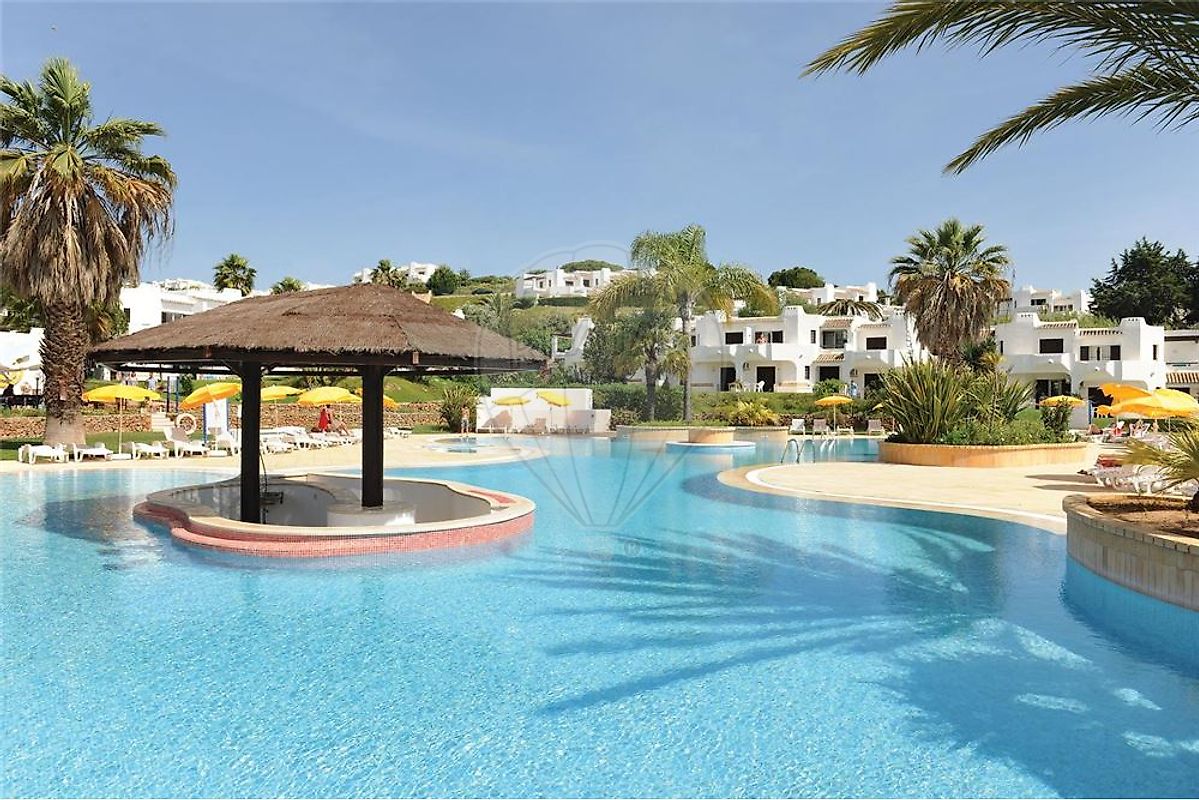 Apartamento T2 à venda em Alpouvar