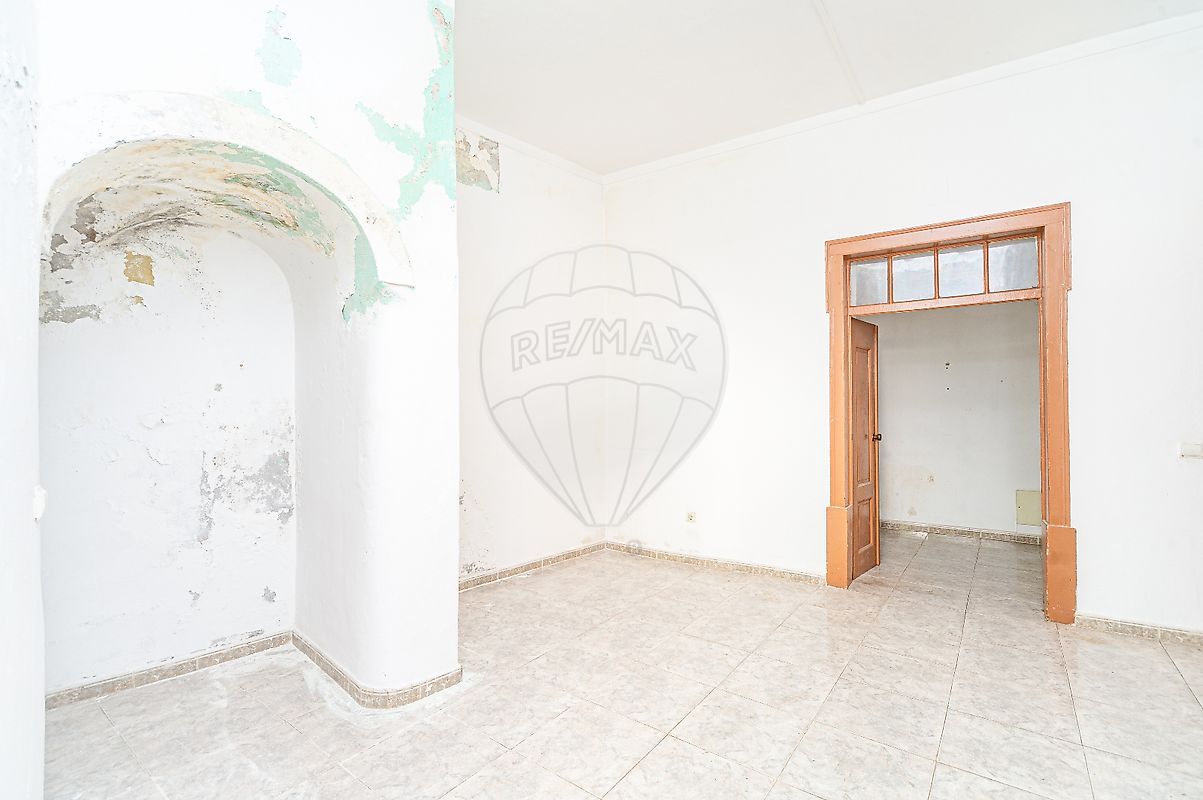 listing 124471127-23 picture-0