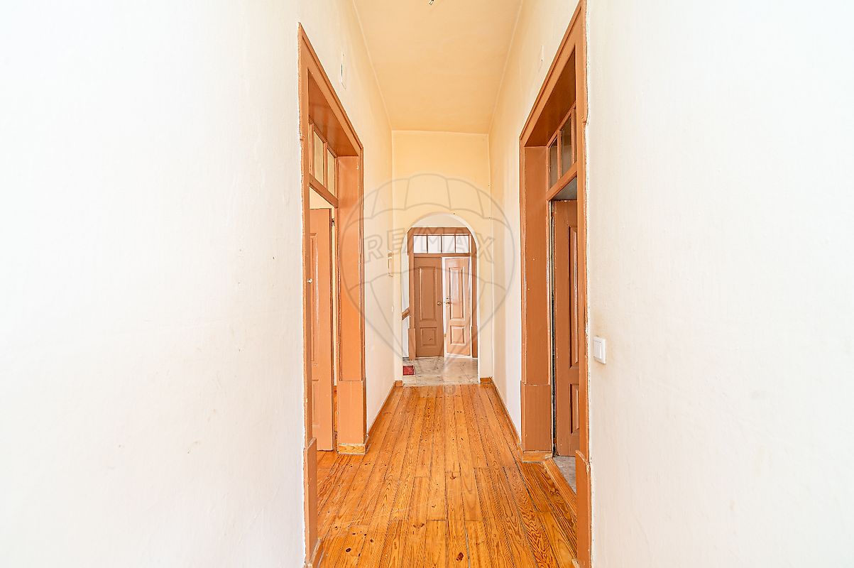 listing 124471127-23 picture-0