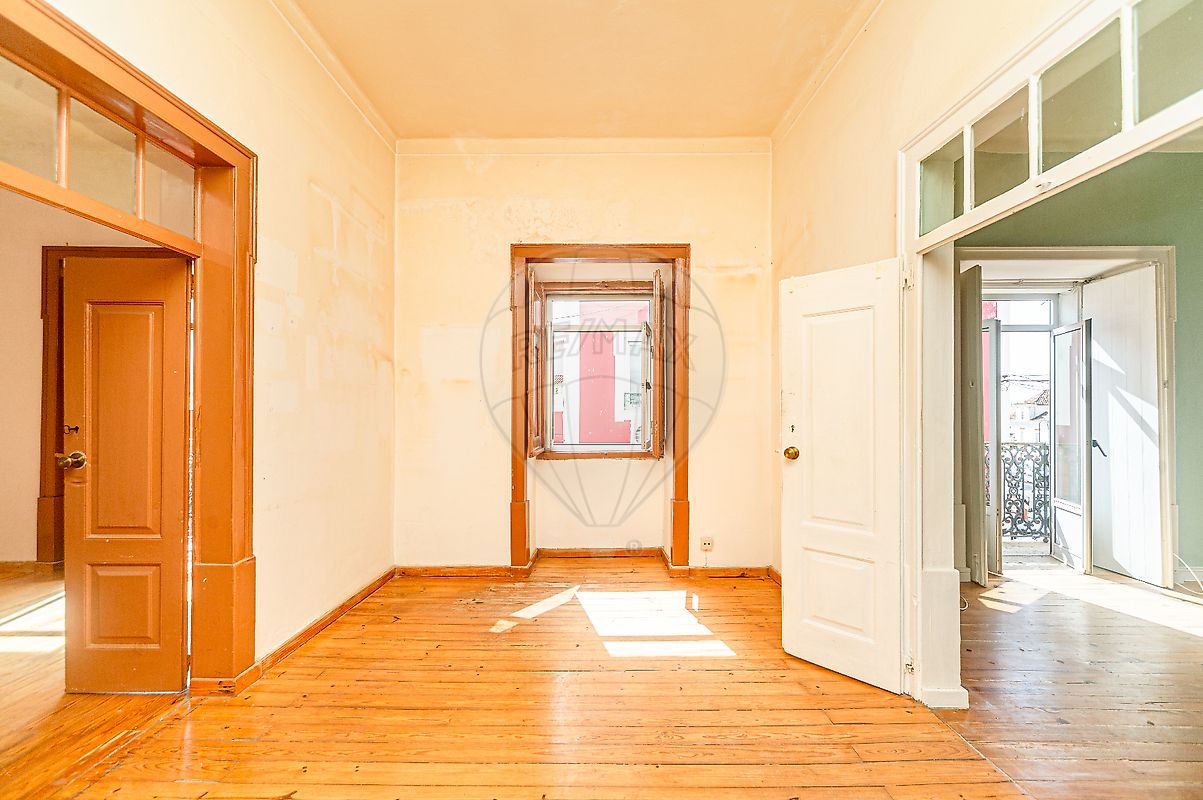 listing 124471127-23 picture-0