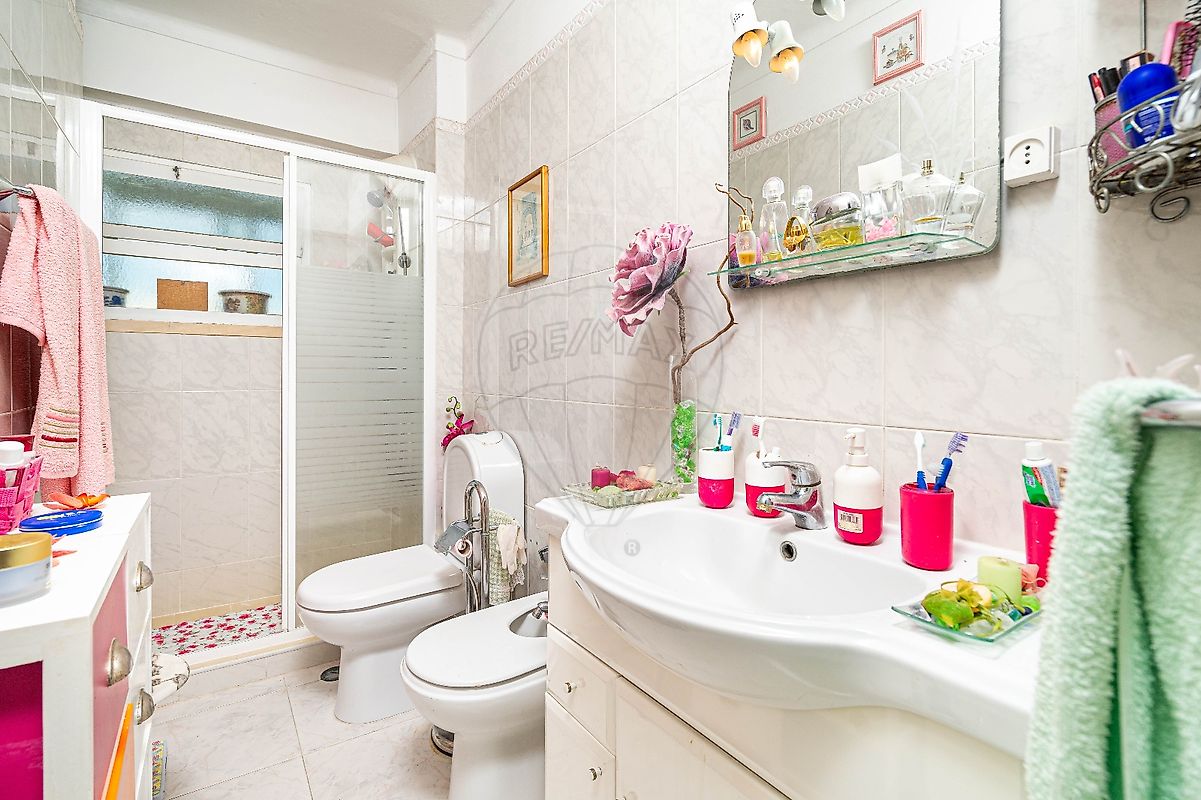 listing 124471005-165 picture-0