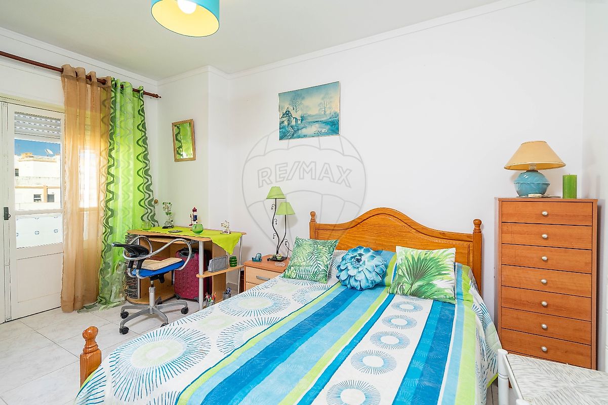 listing 124471005-165 picture-0