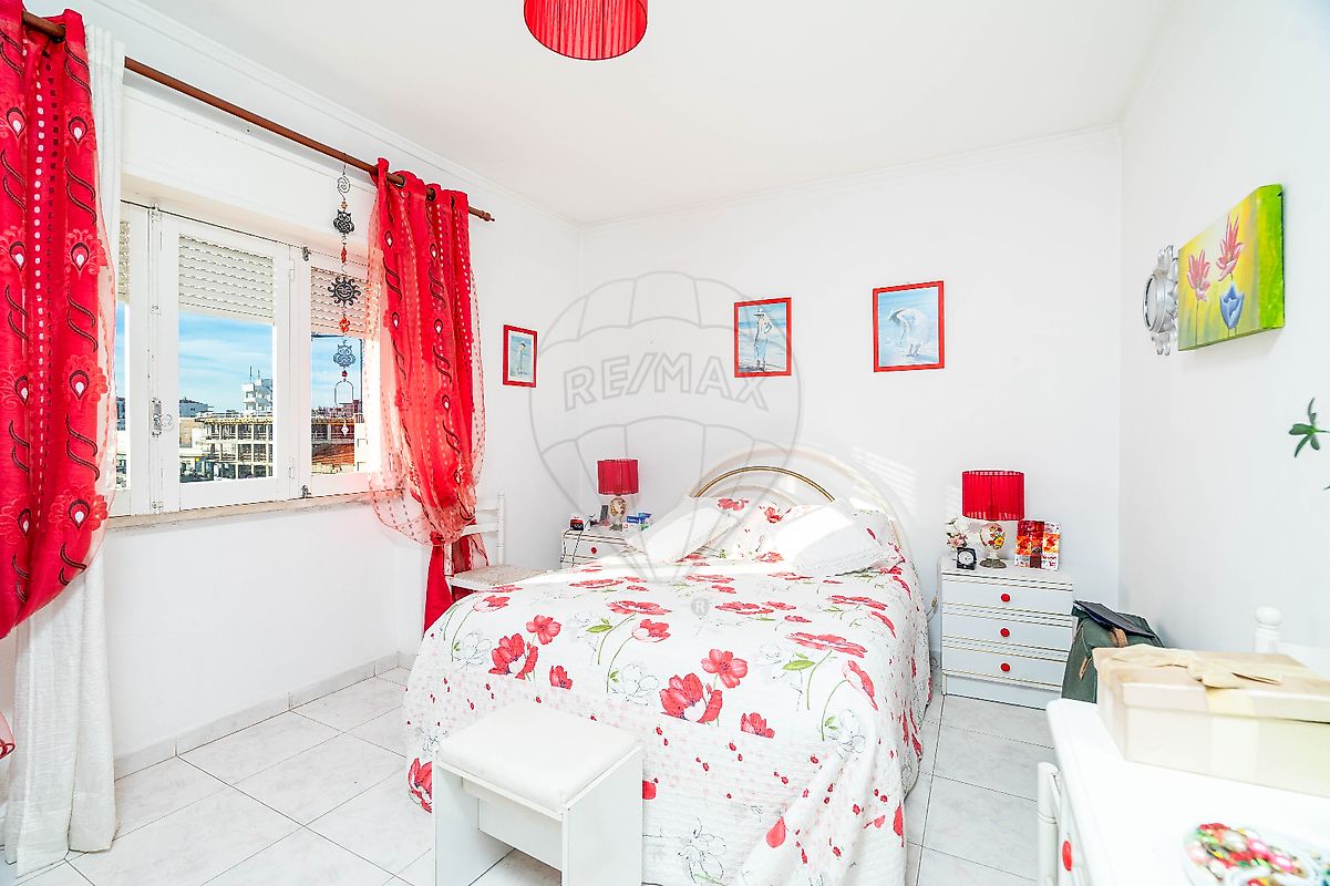 listing 124471005-165 picture-0