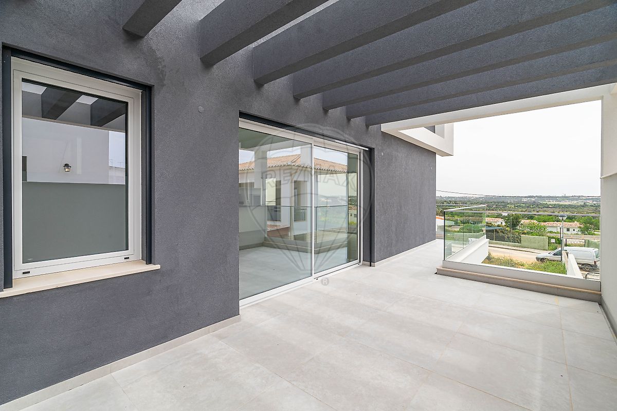 Moradia T3 à venda em Mexilhoeira Grande, Portimão — foto 11