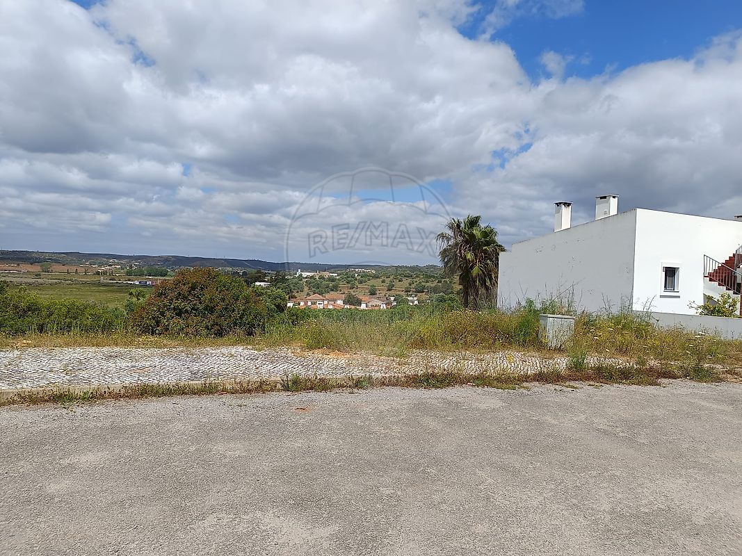 Land for sale in Portimão, Portugal — €125,000