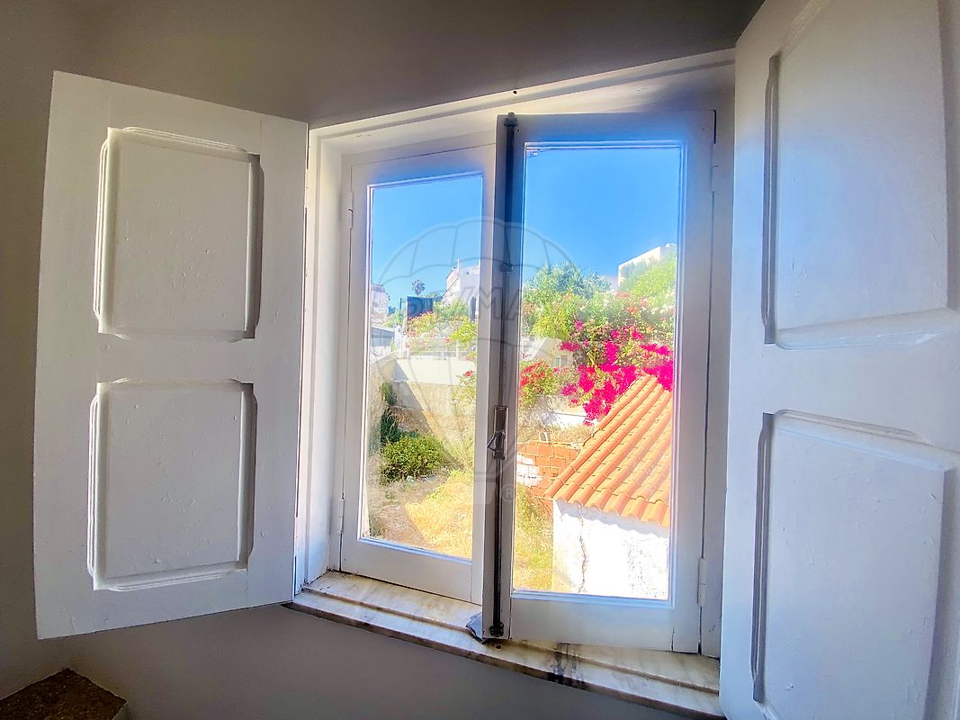 listing 124471013-395 picture-0