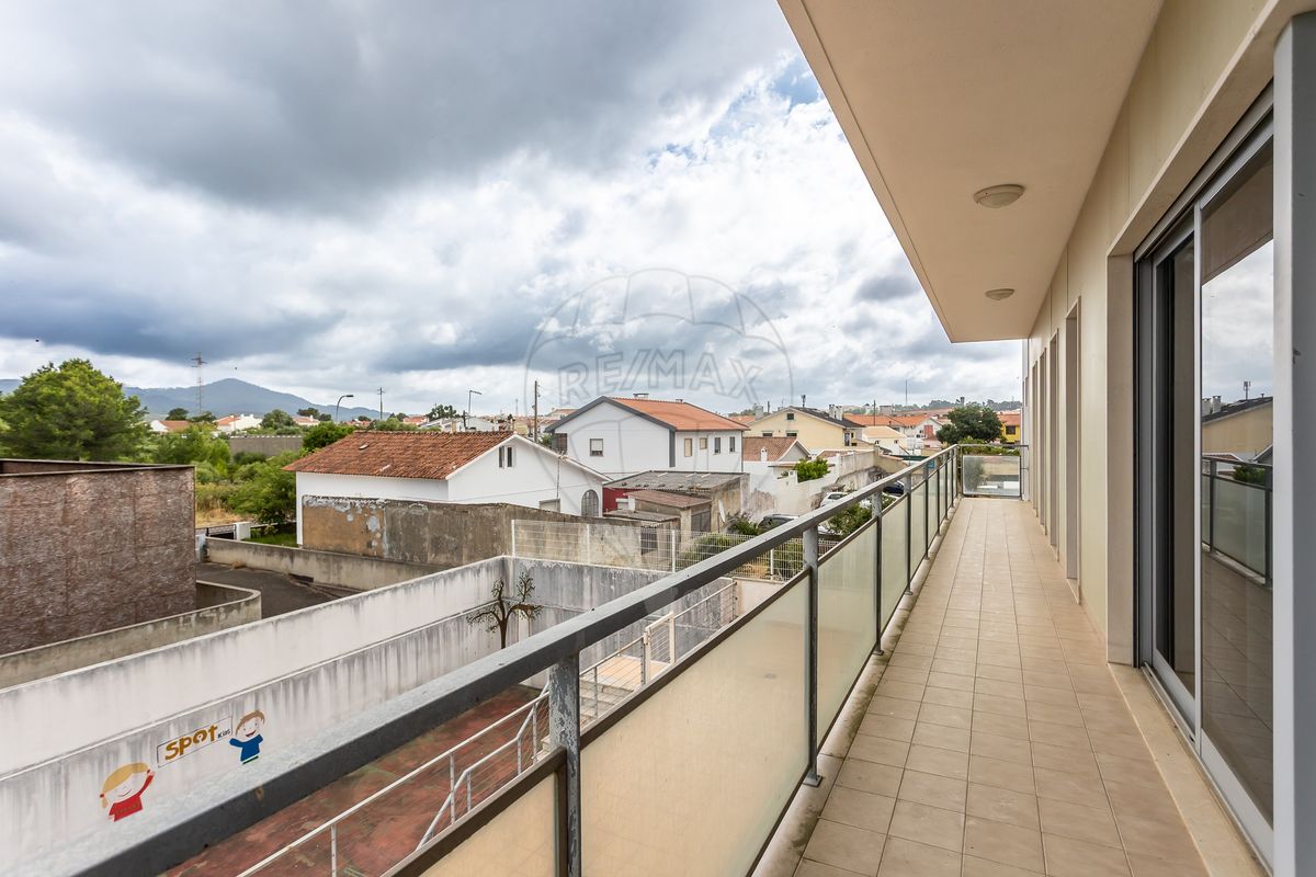 listing 124491130-3 picture-0