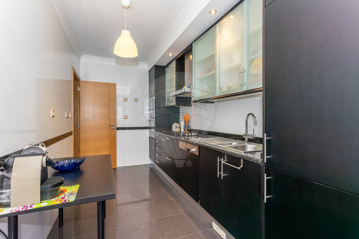 listing 124491130-3 picture-0