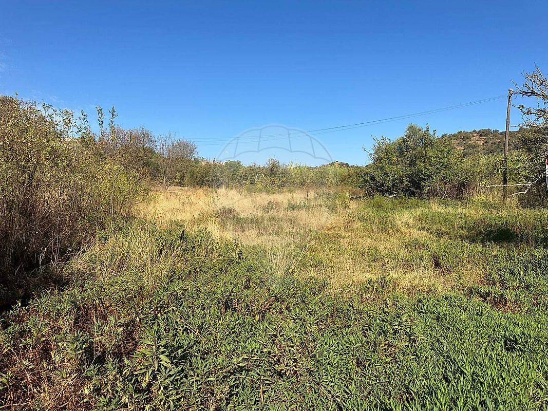 Terreno  à venda em Almada de Ouro