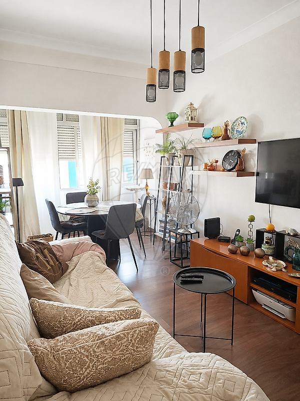 Apartamento T2 à venda em Almada