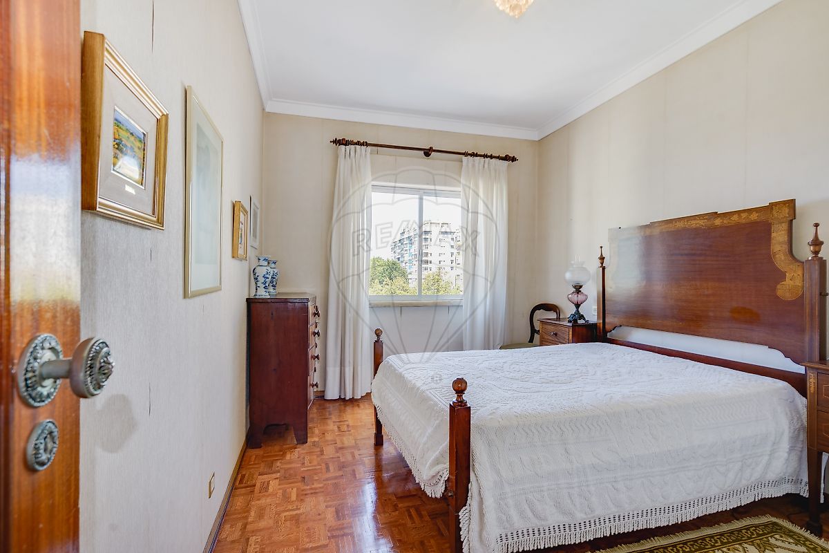 Apartamento T5 à venda em Oeiras e São Julião da Barra, Paço de Arcos e Caxias, Oeiras — foto 12