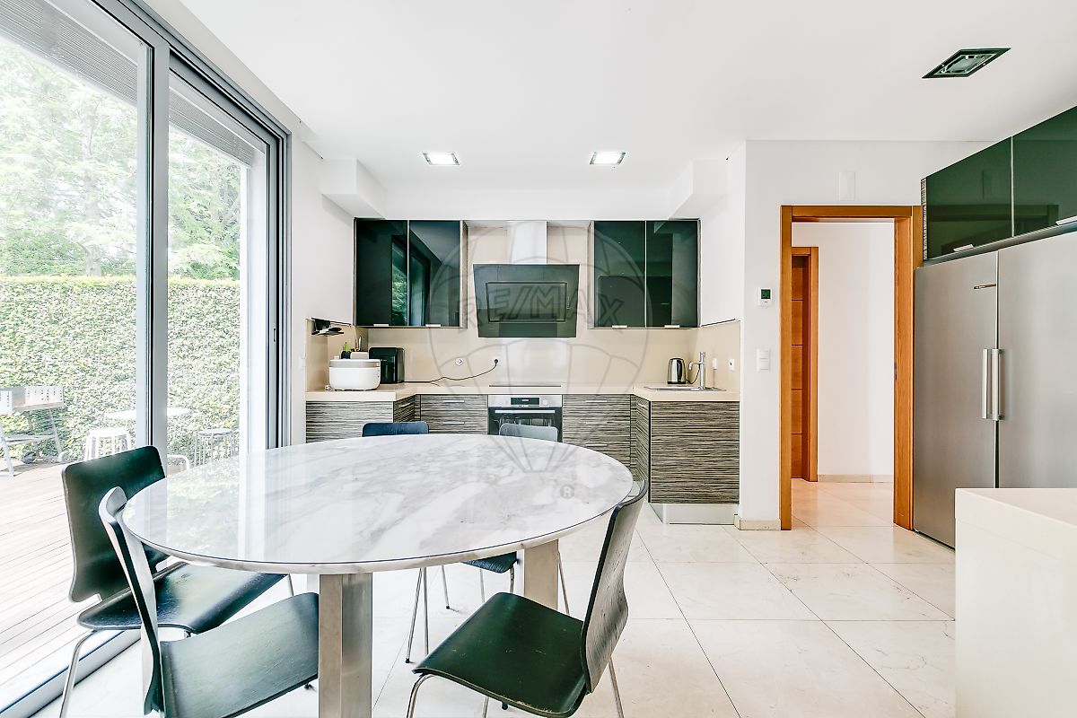 listing 124521017-162 picture-0