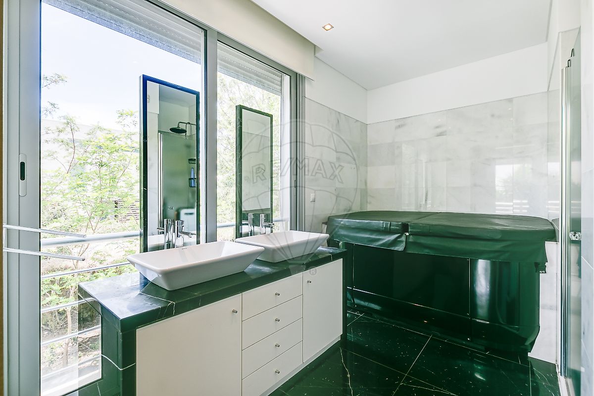 listing 124521017-162 picture-0