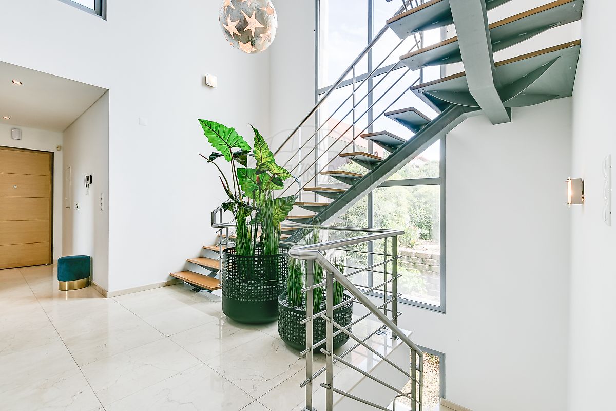 listing 124521017-162 picture-0