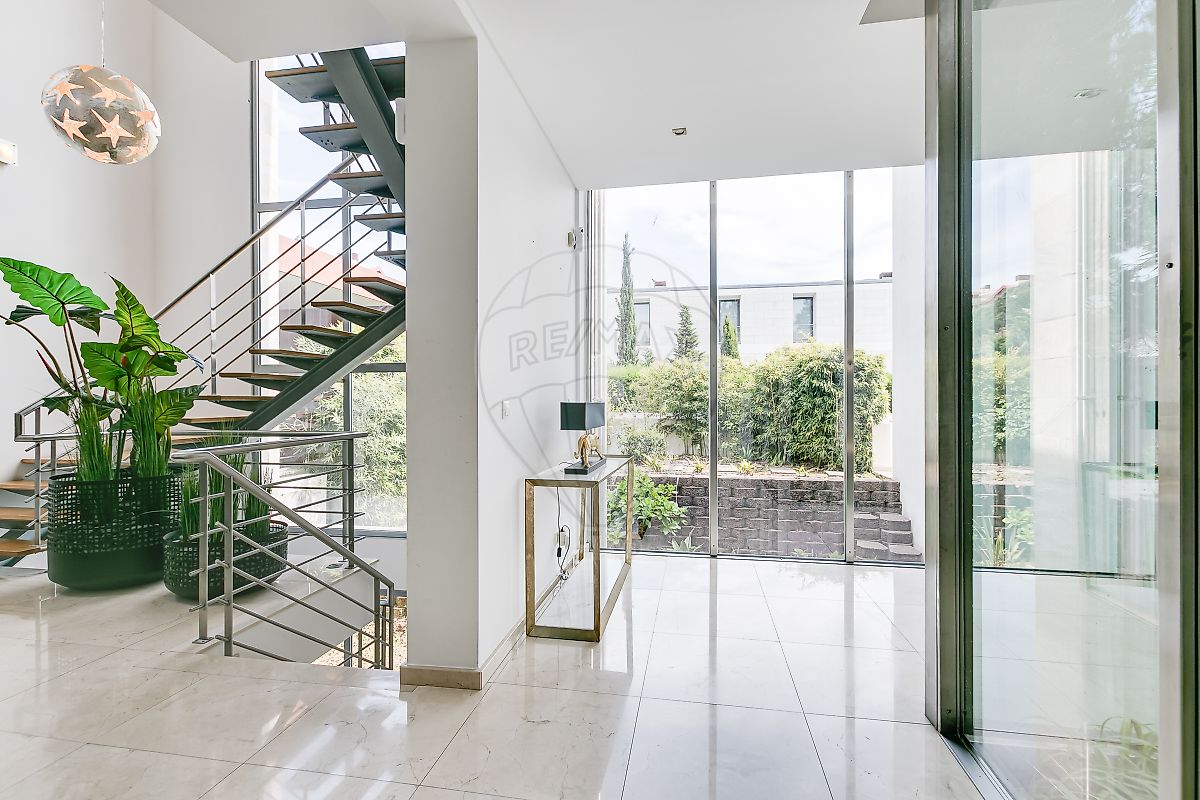 listing 124521017-162 picture-0