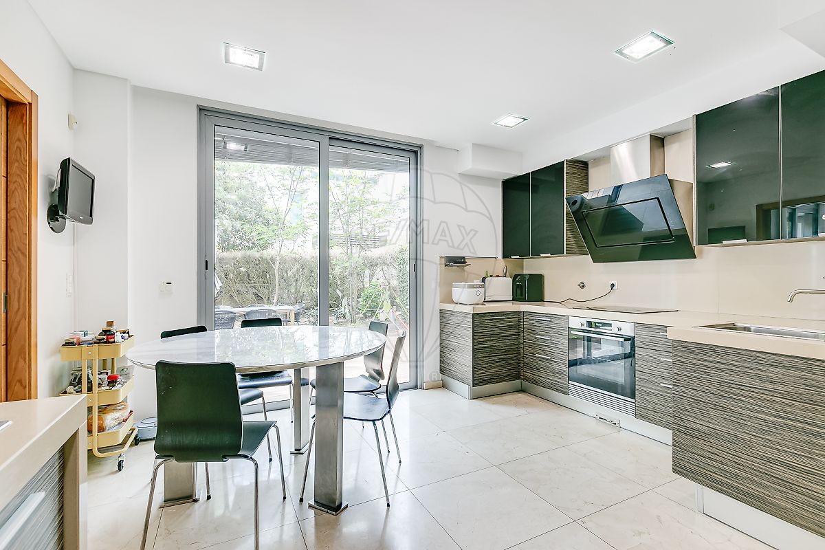 listing 124521017-162 picture-0