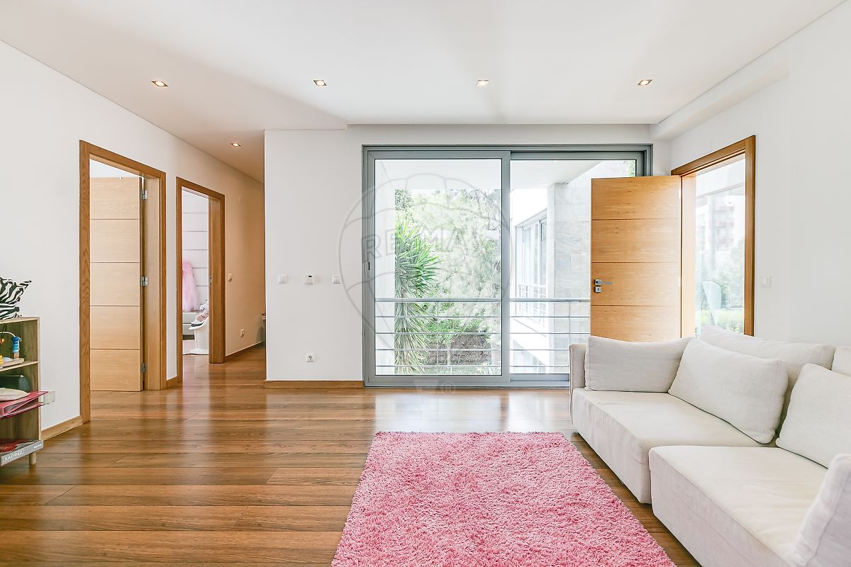 listing 124521017-162 picture-0