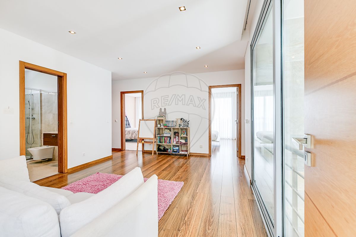 listing 124521017-162 picture-0