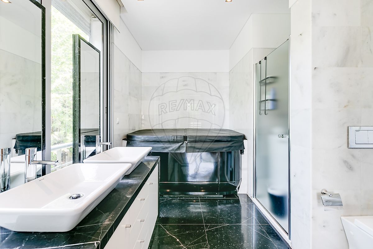 listing 124521017-162 picture-0