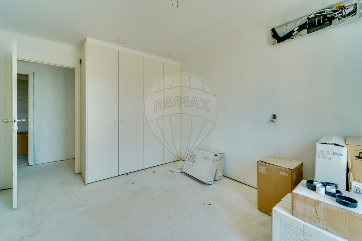 listing 124541100-49 picture-0