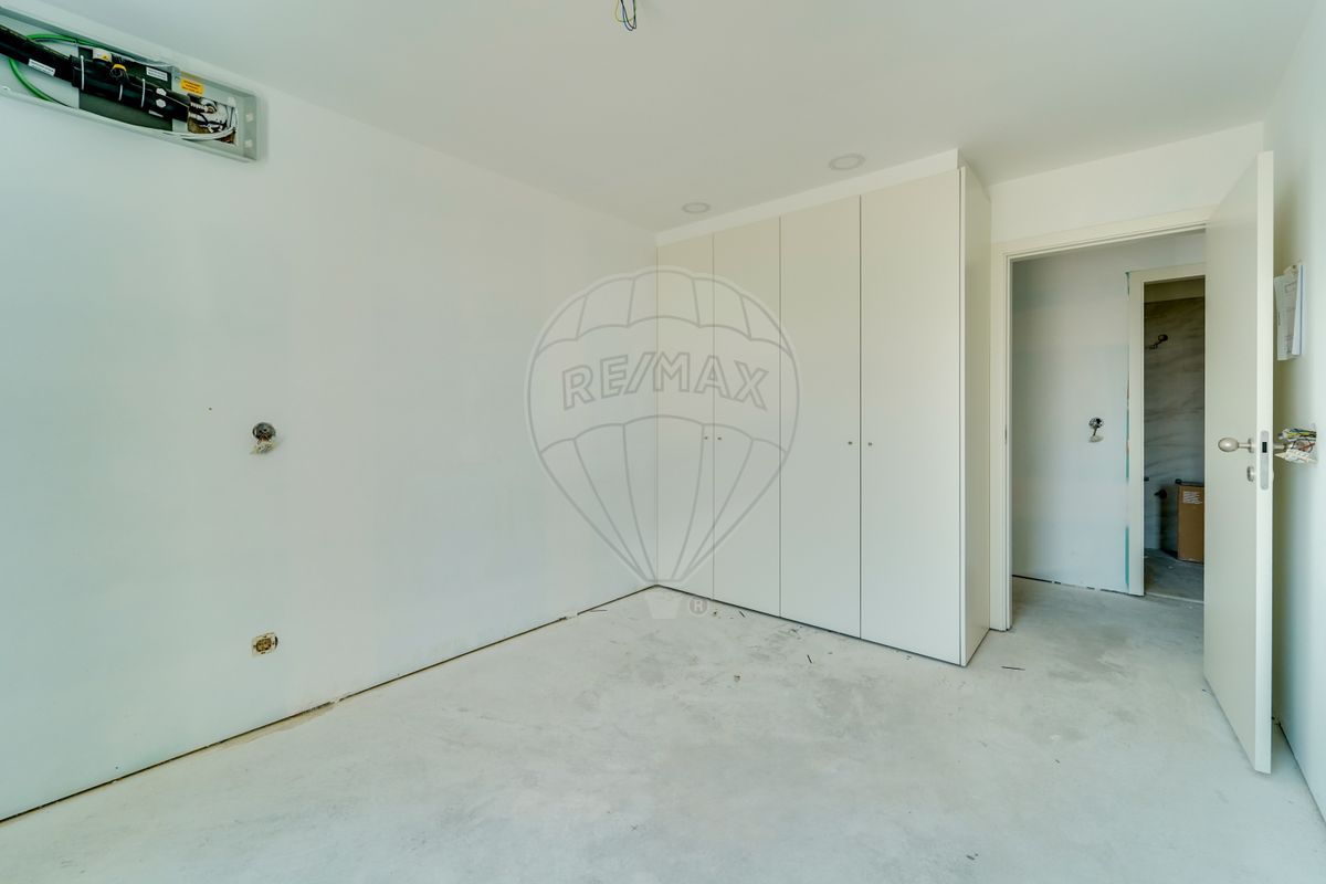 listing 124541100-49 picture-0