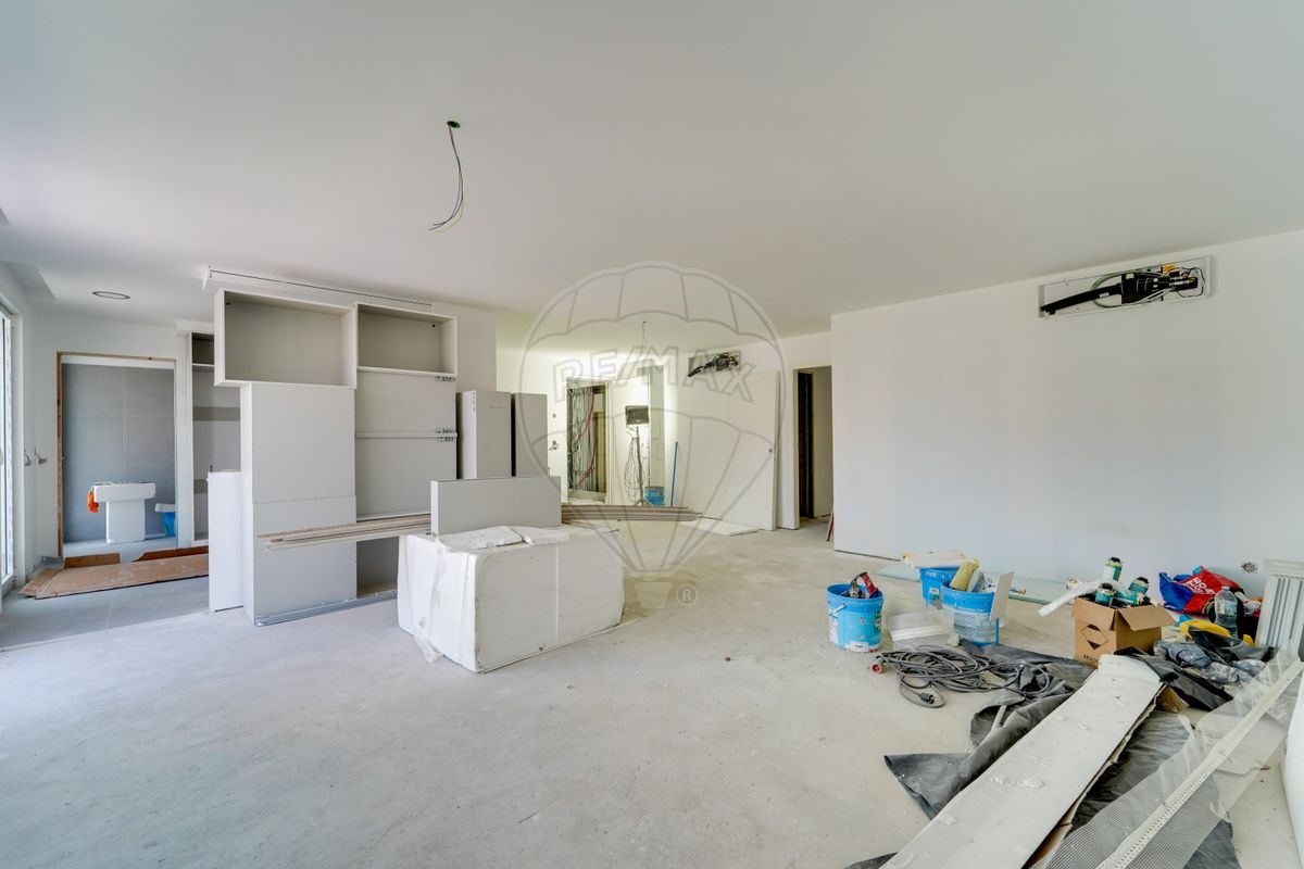 listing 124541100-49 picture-0
