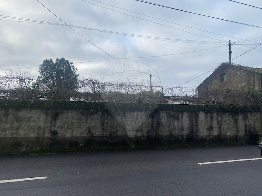 Terreno à venda em Estarreja
