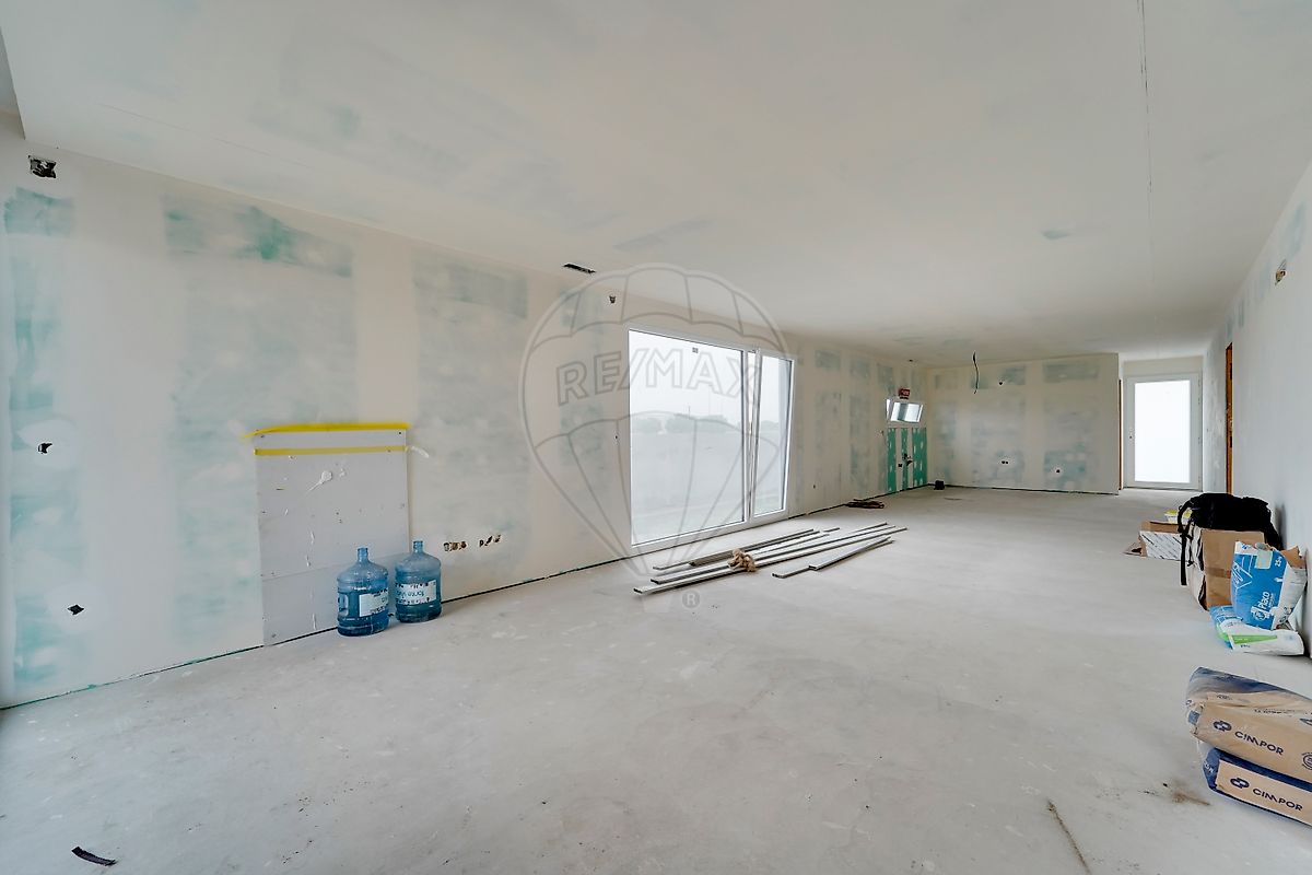 listing 124541160-64 picture-0